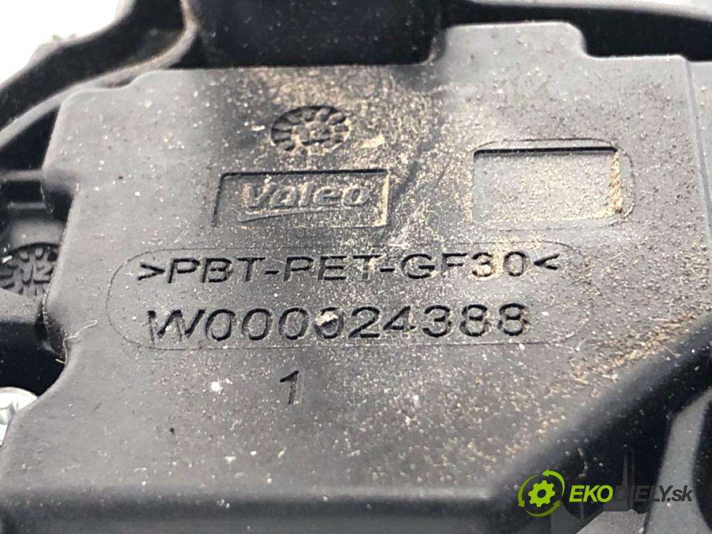 VW UP! liftback 2012 55 kW 1.0 999 motor stěračů zadní část 1S6955711A