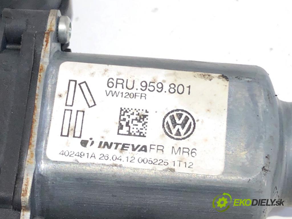 VW UP! liftback 2012 55 kW 1.0 999 mechanismus okna pravý přední část 1S3837462A