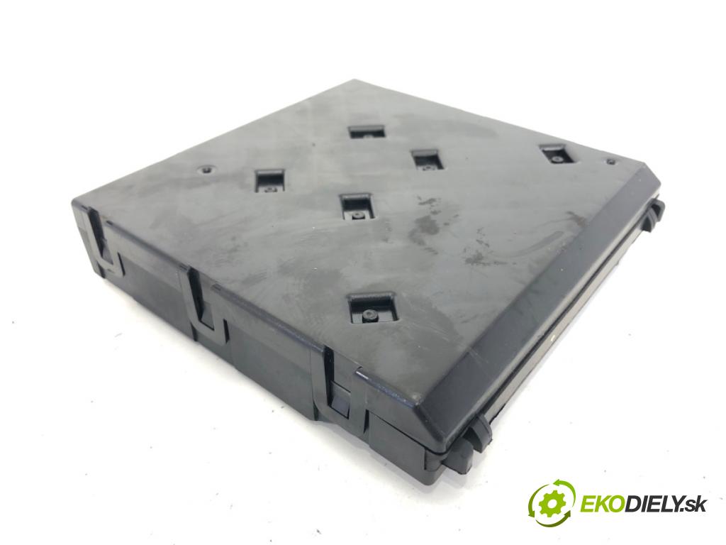 VW UP! liftback 2012 55 kW 1.0 999 modul komfortu 1S0937086 (Moduly komfortu)