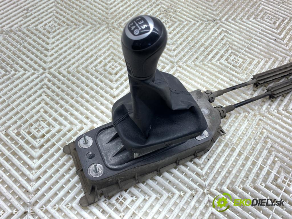 VW UP! liftback 2012 55 kW 1.0 999 Kulisa 1S0711049B (Rýchlostná páka (kulisa))