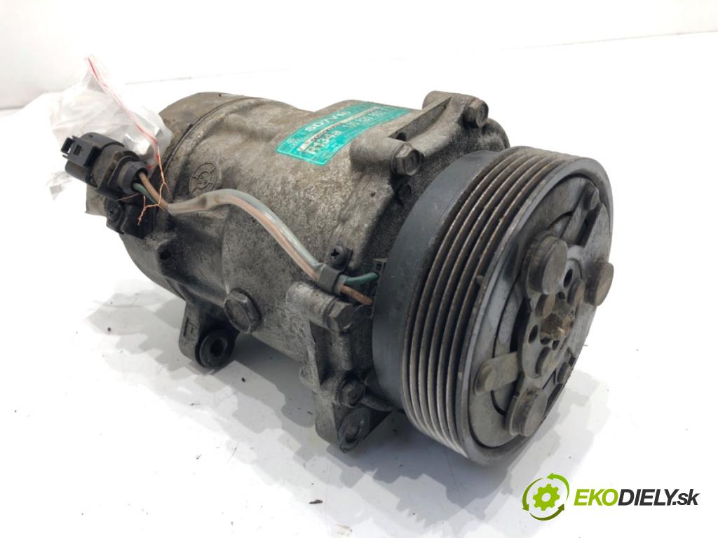 VW GOLF IV liftback 1999 74 kW 1.6 1595 kompresor klimatizace 1J0820803F (Kompresory)