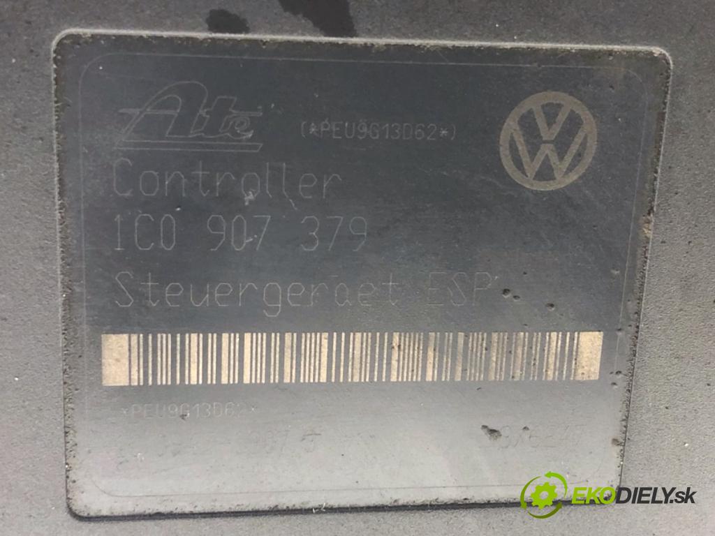 VW GOLF IV liftback 1999 74 kW 1.6 1595 pumpa ABS 1C0907379 (Pumpy brzdové)