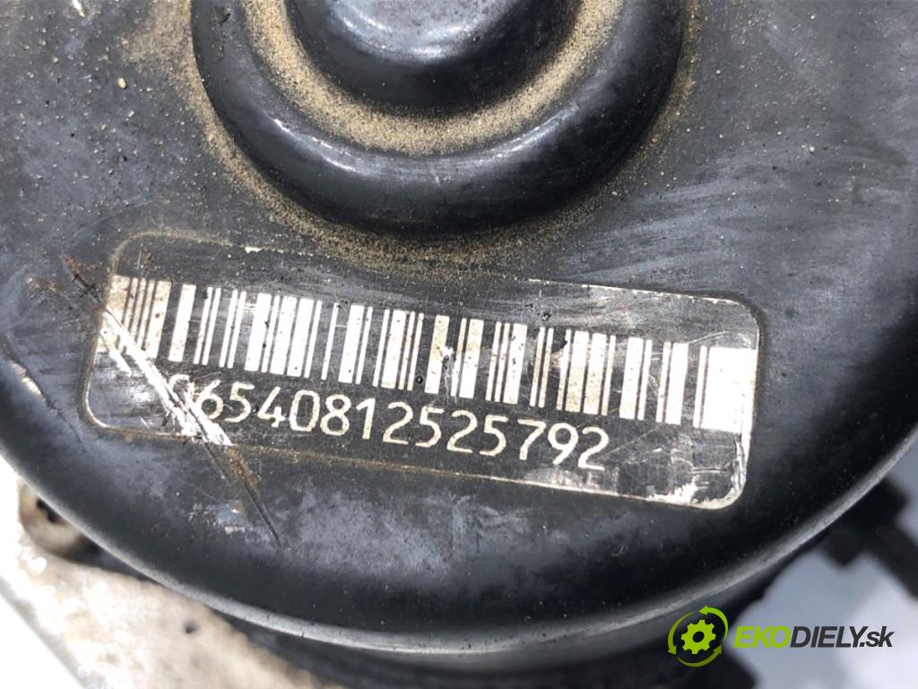 VW GOLF IV liftback 1999 74 kW 1.6 1595 pumpa ABS 1C0907379 (Pumpy brzdové)