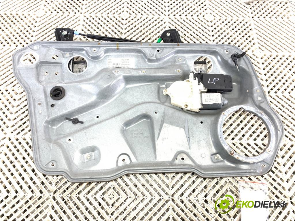 VW GOLF IV liftback 1999 74 kW 1.6 1595 mechanismus okna levý přední část 1J1959801C