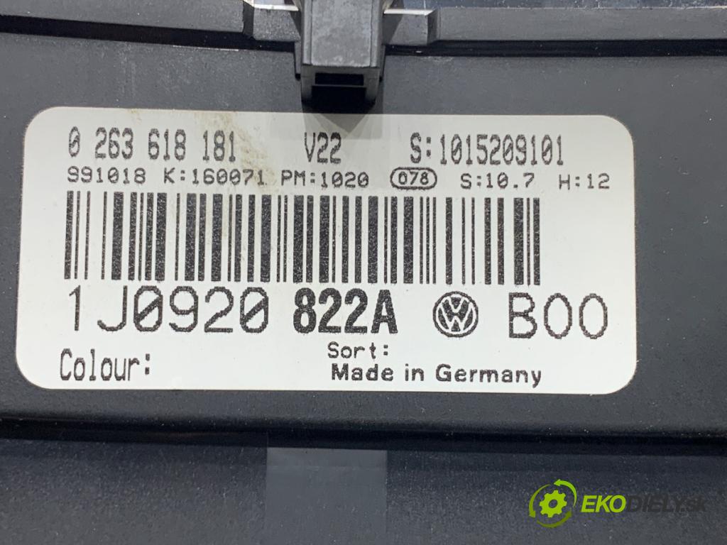 VW GOLF IV liftback 1999 74 kW 1.6 1595 Prístrojovka 1J0920822A (Prístrojová doska)