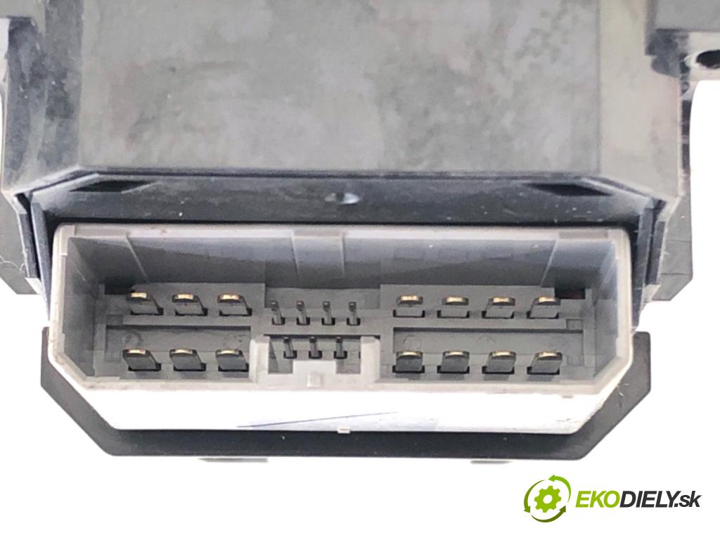 HONDA CIVIC VIII liftback 2011 73 kW 1.4 (FK1, FN4) 1339 přepínač oken 83540SMGP011GHM (Ovládaní topení a přepínače)