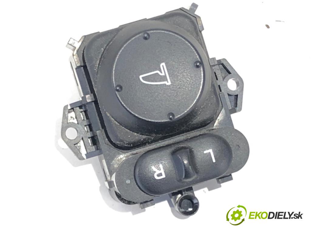 HONDA CIVIC VIII liftback 2011 73 kW 1.4 (FK1, FN4) 1339 přepínač nastavení zpětných zrcátek  (Ovládaní topení a přepínače)