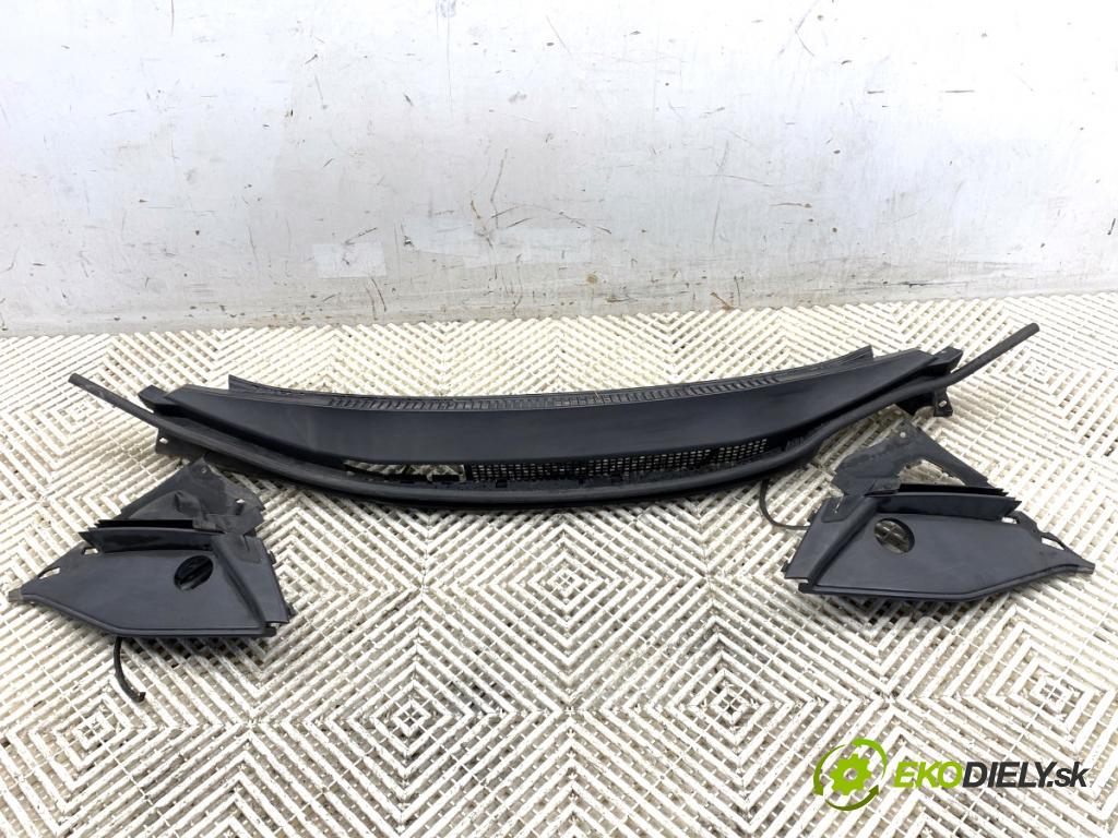 HONDA CIVIC VIII liftback 2011 73 kW 1.4 (FK1, FN4) 1339 Torpédo, plast pod čelné okno 74212-SMG-E000-50B (Torpédo (plast pod čelným sklom))