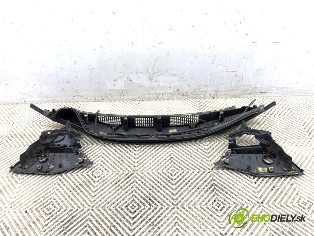 HONDA CIVIC VIII liftback 2011 73 kW 1.4 (FK1, FN4) 1339 Torpédo, plast pod čelné okno 74212-SMG-E000-50B (Torpédo (plast pod čelným sklom))