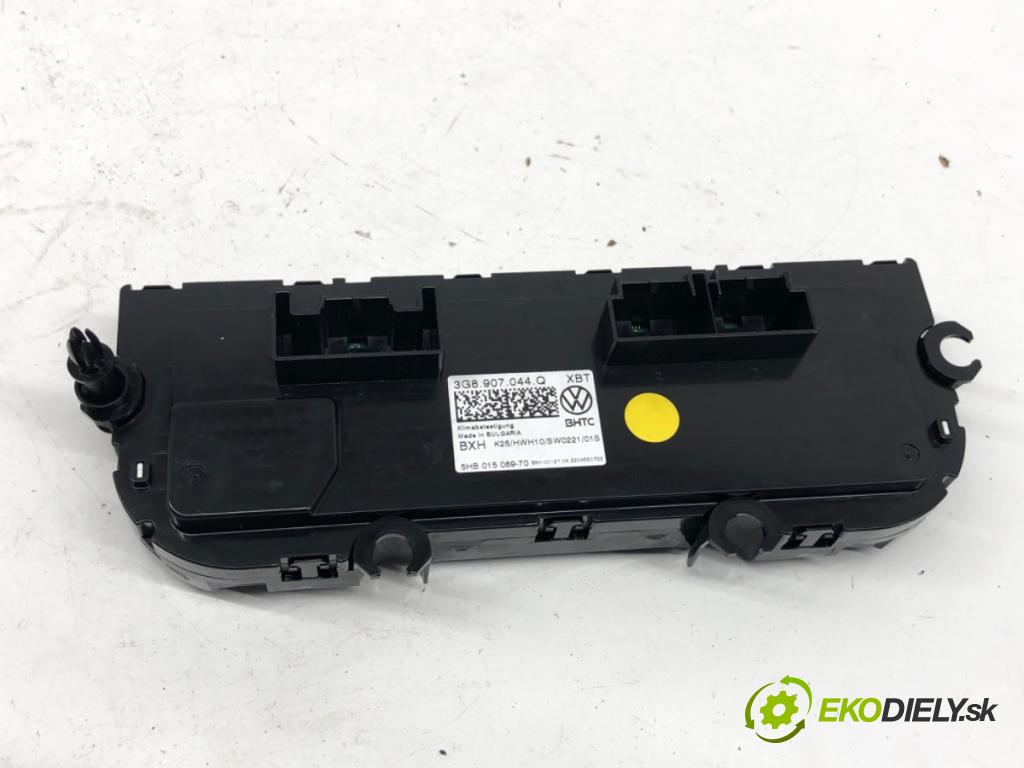 VW PASSAT B8 Kombi 2022 110 kW 1.5 TSI 1495 Panel ovládania kúrenia 3G8907044Q (Prepínacie páčky pod volantom)