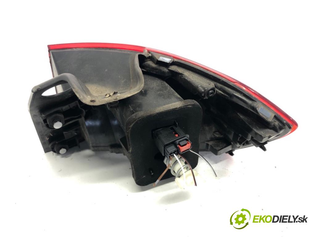 VW PASSAT B8 Kombi 2022 110 kW 1.5 TSI 1495 světlo levý zadní část 3G9945095G