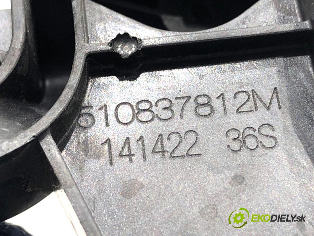 VW PASSAT B8 Kombi 2022 110 kW 1.5 TSI 1495 Kľučka vonkajšia pravy zad