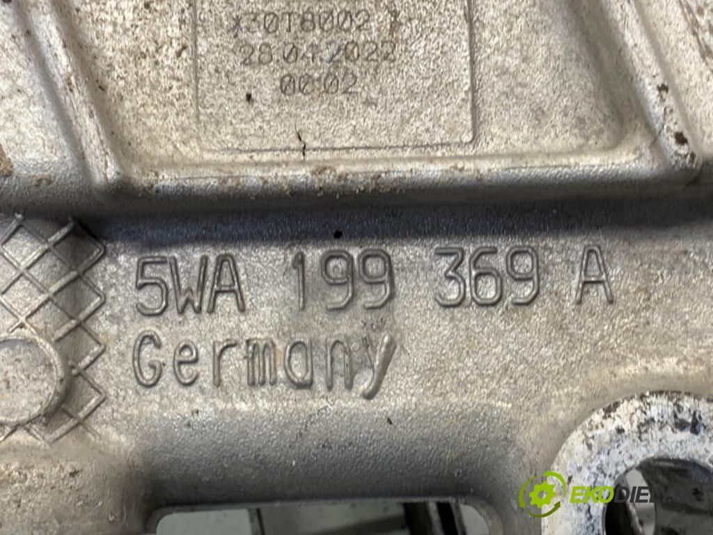 VW PASSAT B8 Kombi 2022 110 kW 1.5 TSI 1495 výztuha pod motor 5WA199369A (Výztuhy přední)