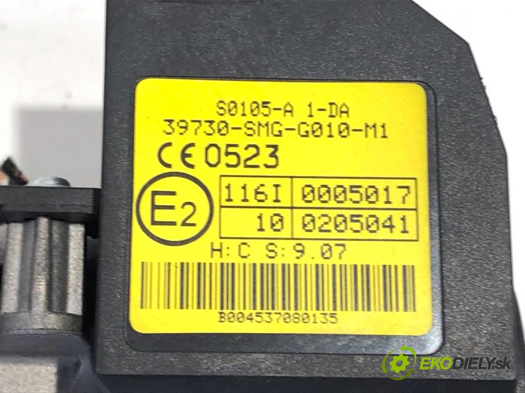 HONDA CIVIC VIII liftback 2011 73 kW 1.4 (FK1, FN4) 1339 spinačka 39730-SMG-G010-M1 (Spínacia skrinka)