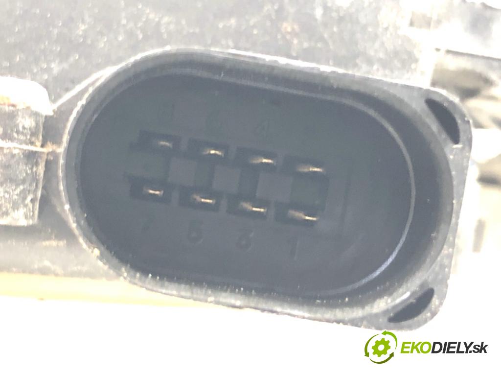 VW PASSAT B5 FL Kombi 2001 110 kW 1.8 T 20V 1781 zámok dveře levý přední část