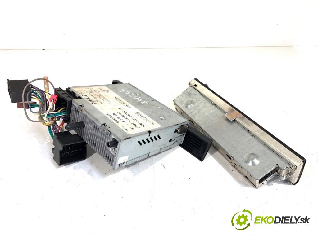 BMW E39 sedan 2001 142 kW 530 d 2926 RADIO 6915689 (Audio zariadenie)