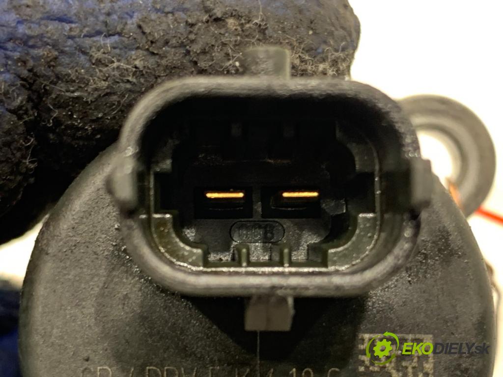 BMW E39 sedan 2001 142 kW 530 d 2926 Regulátor tlaku paliva 0281002480 (Ostatní)