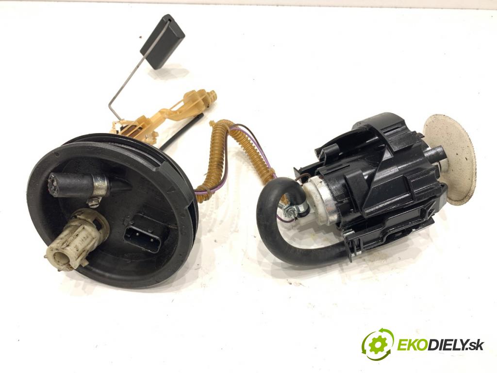 BMW E39 sedan 2001 142 kW 530 d 2926 pumpa paliva 