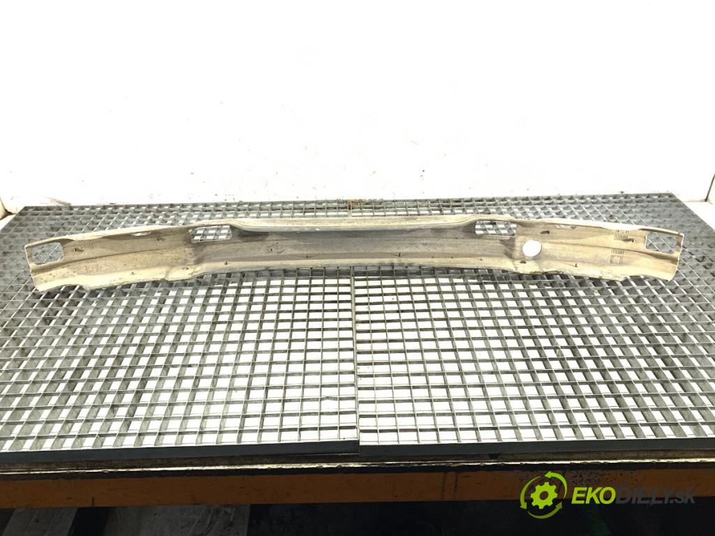 BMW E39 sedan 2001 142 kW 530 d 2926 výztuha nárazníka přední část  (Výztuhy přední)