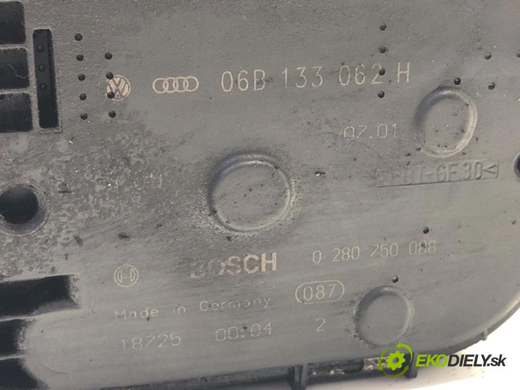 AUDI A4 B6 sedan 2001 96 kW 2.0 1984 Škrtiaca klapka 06B133062H (Škrtiaca klapka)