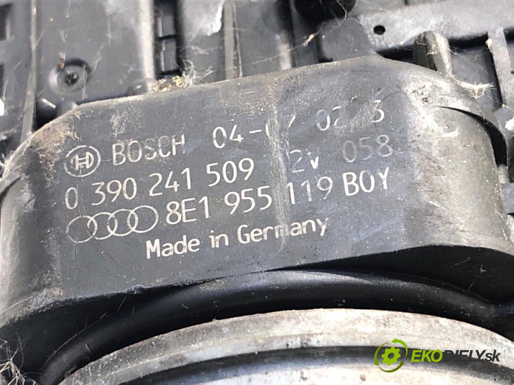 AUDI A4 B6 sedan 2001 96 kW 2.0 1984 Mechanizmus stieračov predný 8E1955603D (Motorček stieračov predný)