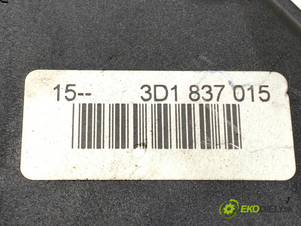 VW GOLF V liftback 2004 77 kW 1.9 TDI 1896 zámok dveře levý přední část 3D1837015