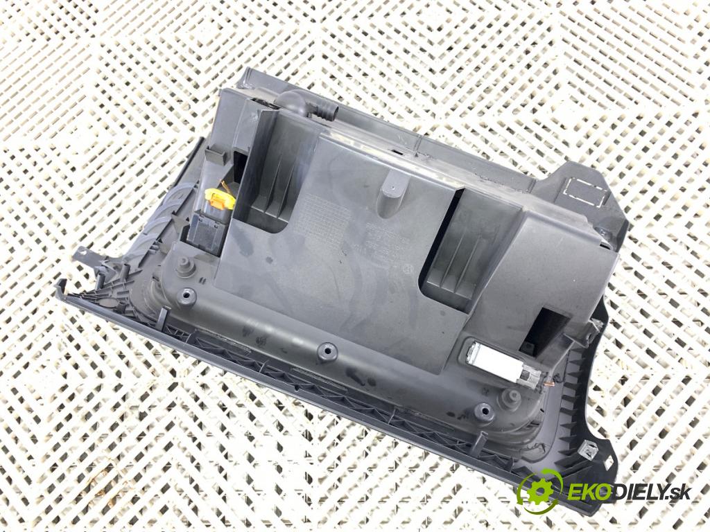VW GOLF V liftback 2004 77 kW 1.9 TDI 1896 Priehradka, kastlík spolujazdca 1K1857290 (Priehradka (kastlík))