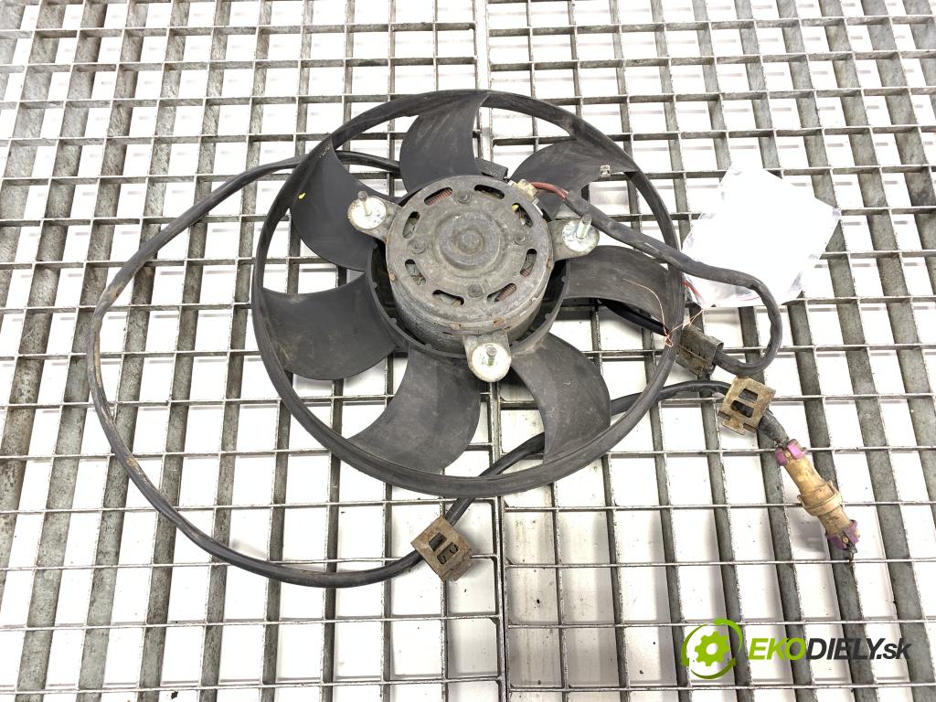 AUDI A6 C5 sedan 1998 142 kW 2.8 2771 ventilátor klimatizace 8D0959455C (Ventilátory chladičů klimatizace)