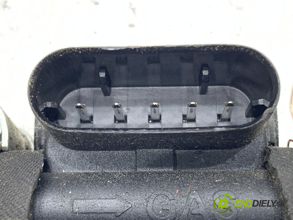 AUDI A6 C5 sedan 1998 142 kW 2.8 2771 snímač tlaku LPG 67R-016299