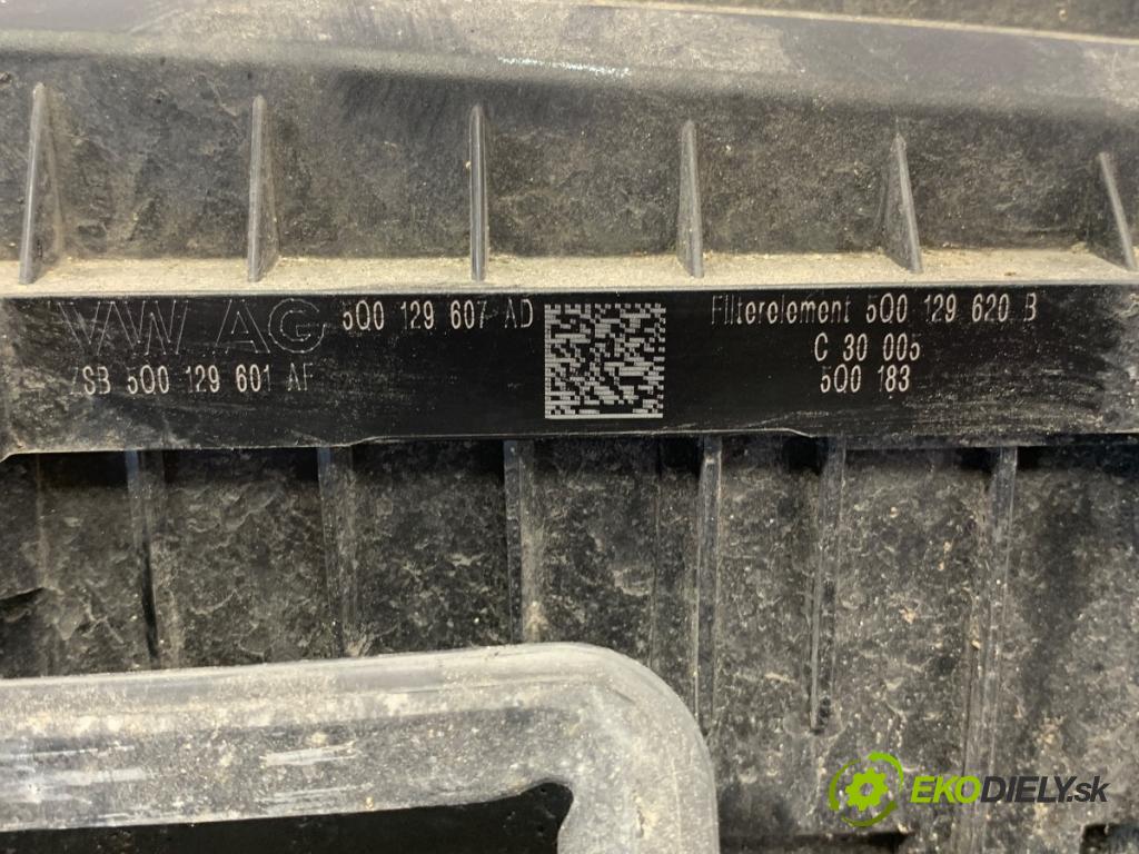 AUDI A3 8V sedan 2017 162 kW 2.0 TFSI quattro 1984 obal filtra vzduchu 5Q0129607AD (Kryty filtrů)