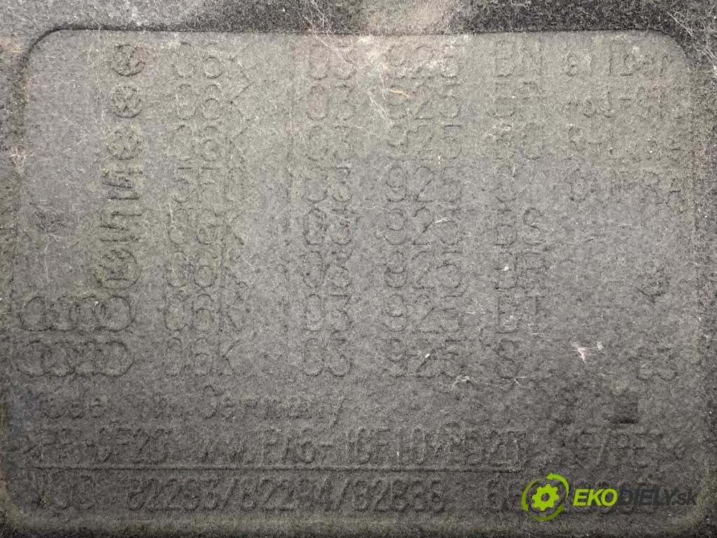 AUDI A3 8V sedan 2017 162 kW 2.0 TFSI quattro 1984 kryt motora 06K103925BT (Kryty motora)