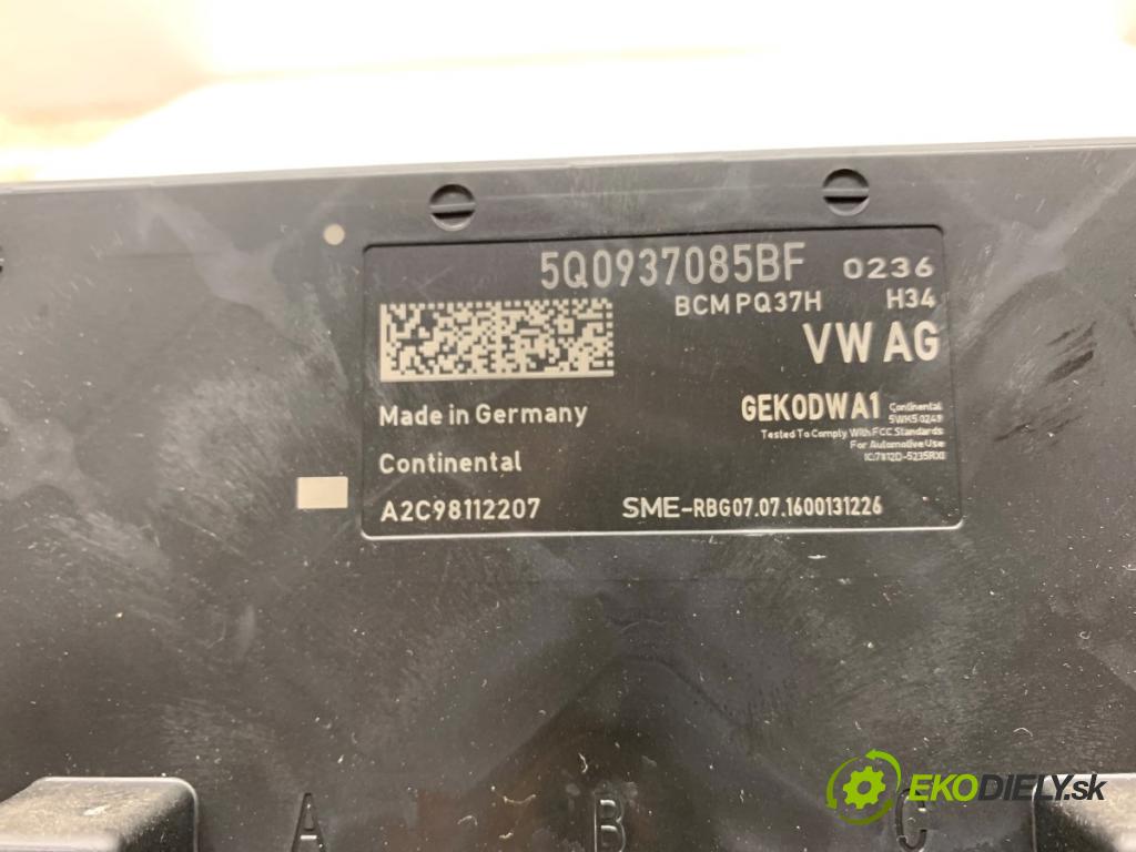 AUDI A3 8V sedan 2017 162 kW 2.0 TFSI quattro 1984 Modul komfortu 5Q0937085BF (Modul komfortu)