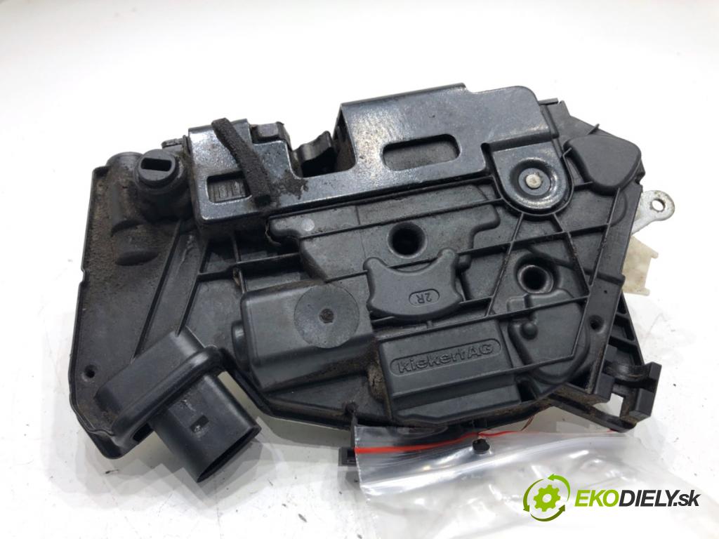 SEAT IBIZA IV liftback 2010 51 kW 1.2 1198 zámok dveře pravý zadní část 6J0839016A