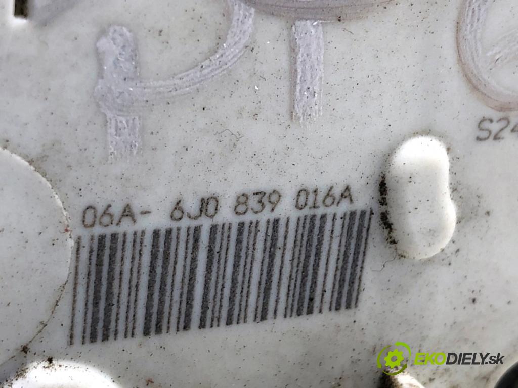 SEAT IBIZA IV liftback 2010 51 kW 1.2 1198 zámok dveře pravý zadní část 6J0839016A