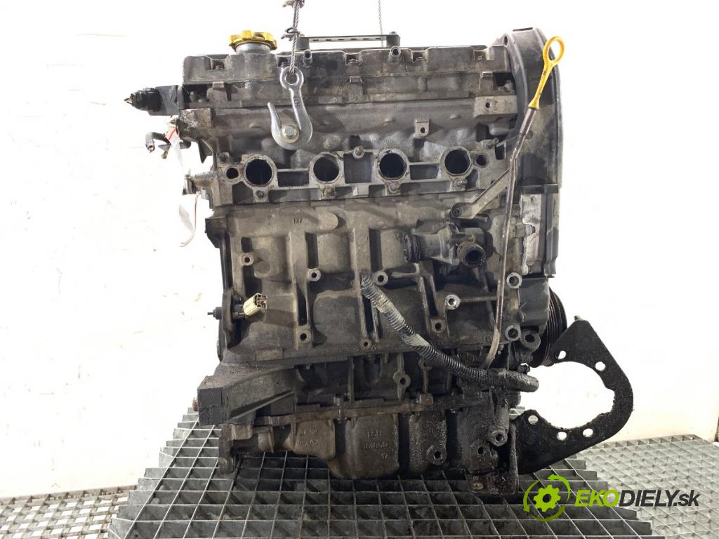 LAND ROVER FREELANDER I samochód terenowy zamknięty 2001 88 kW 1.8 i 16V 4x4 1796 Motor 18K4F (Motor)
