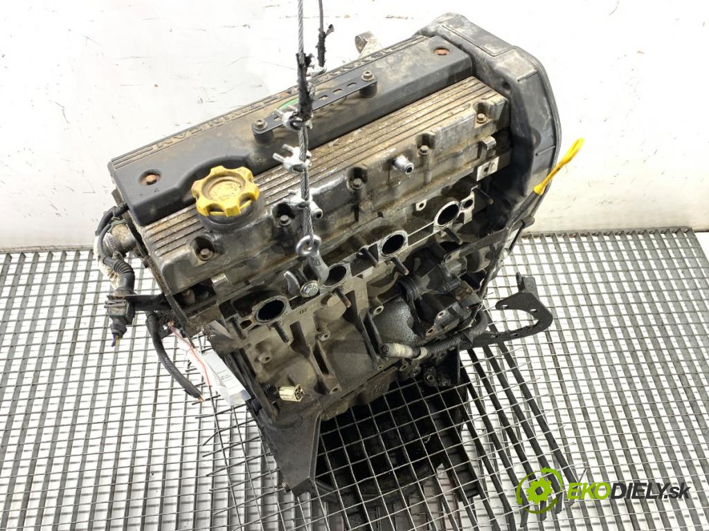 LAND ROVER FREELANDER I samochód terenowy zamknięty 2001 88 kW 1.8 i 16V 4x4 1796 Motor 18K4F (Motor)
