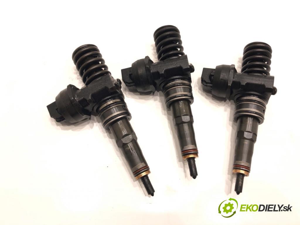 VW POLO IV 9N liftback 2006 51 kW 1.4 TDI 1422 vstrekovače 038130073AG
