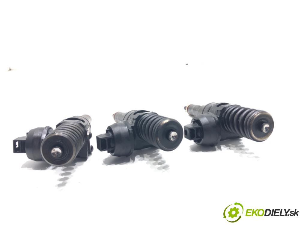 VW POLO IV 9N liftback 2006 51 kW 1.4 TDI 1422 vstrekovače 038130073AG