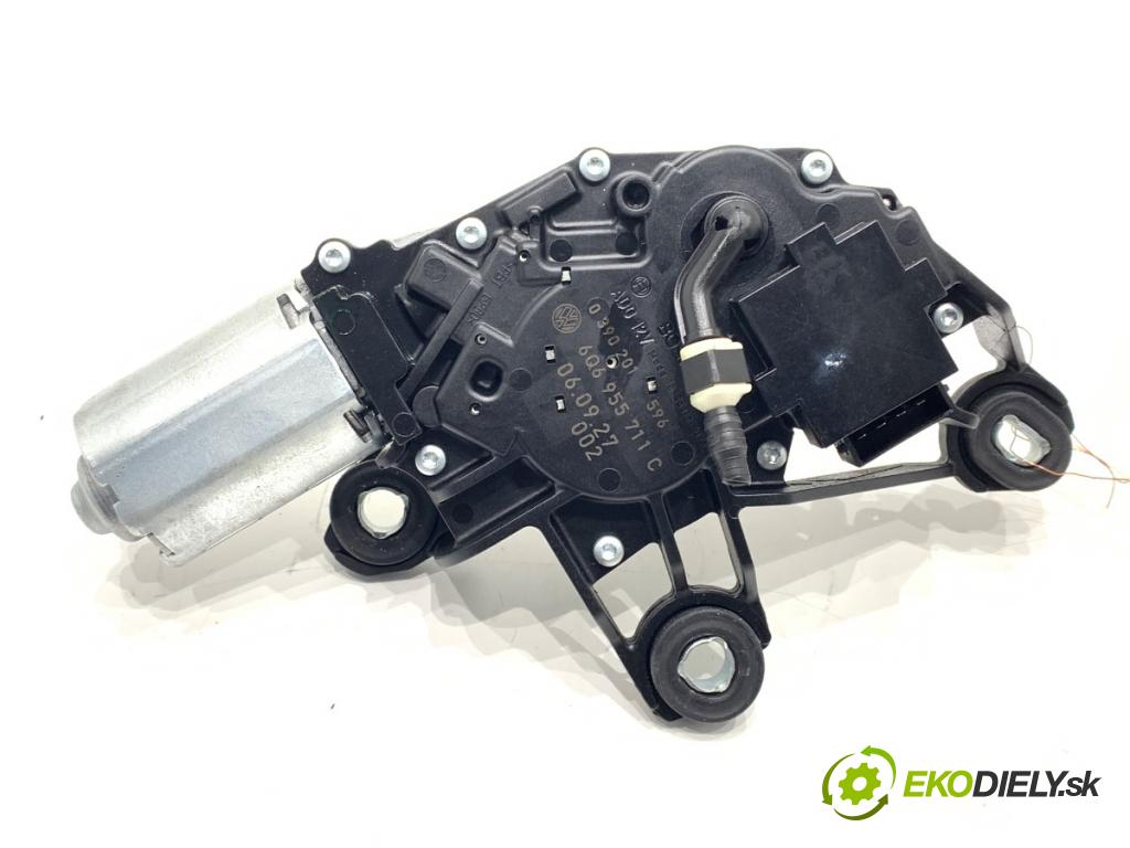VW POLO IV 9N liftback 2006 51 kW 1.4 TDI 1422 motor stěračů zadní část 6Q6955711C