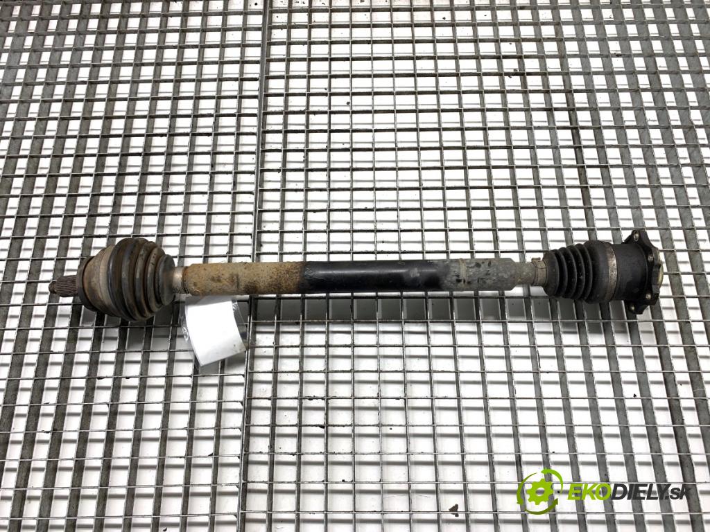 VW POLO IV 9N liftback 2006 51 kW 1.4 TDI 1422 poloos pravý přední část 