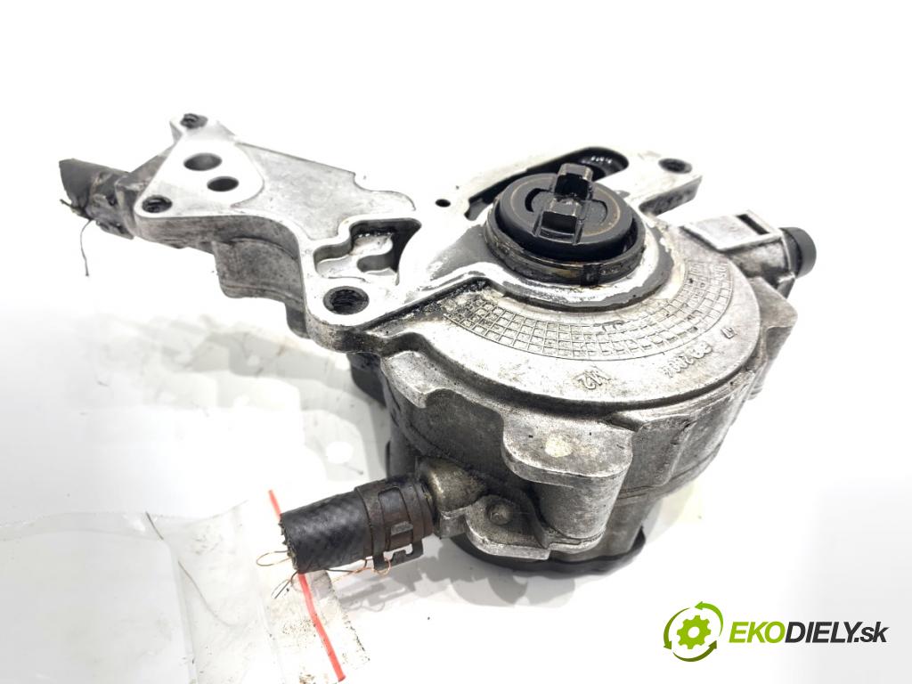 VW POLO IV 9N liftback 2006 51 kW 1.4 TDI 1422 Pumpa vákuová 038145209H