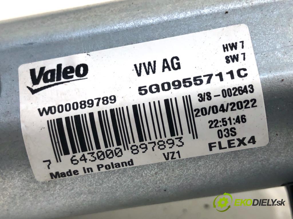 VW PASSAT B8 Kombi 2022 110 kW 1.5 TSI 1495 motor stěračů zadní část 5Q0955711C