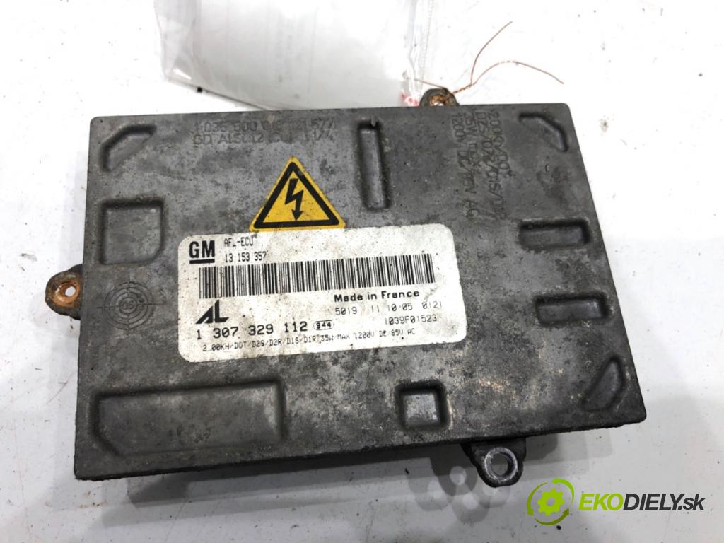 OPEL ZAFIRA B Nadwozie pełne/minivan 2006 110 kW 1.9 CDTI VAN (M75) 1910 Menič XENON 1307329112 (Riadiaca jednotka xenónu)