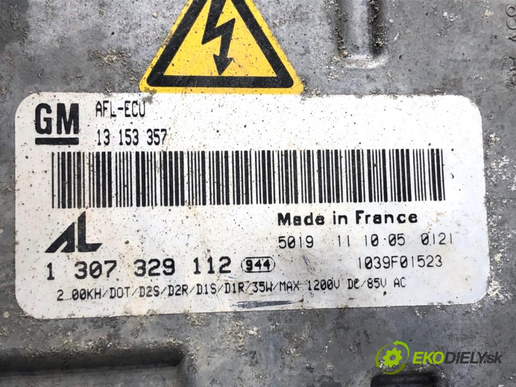 OPEL ZAFIRA B Nadwozie pełne/minivan 2006 110 kW 1.9 CDTI VAN (M75) 1910 Menič XENON 1307329112 (Riadiaca jednotka xenónu)