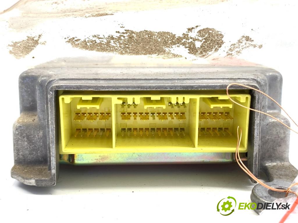 TOYOTA COROLLA E12 liftback 2003 81 kW 1.6 VVT-i (ZZE121_) 1598 senzor airbag 89170-02180 (Snímač)