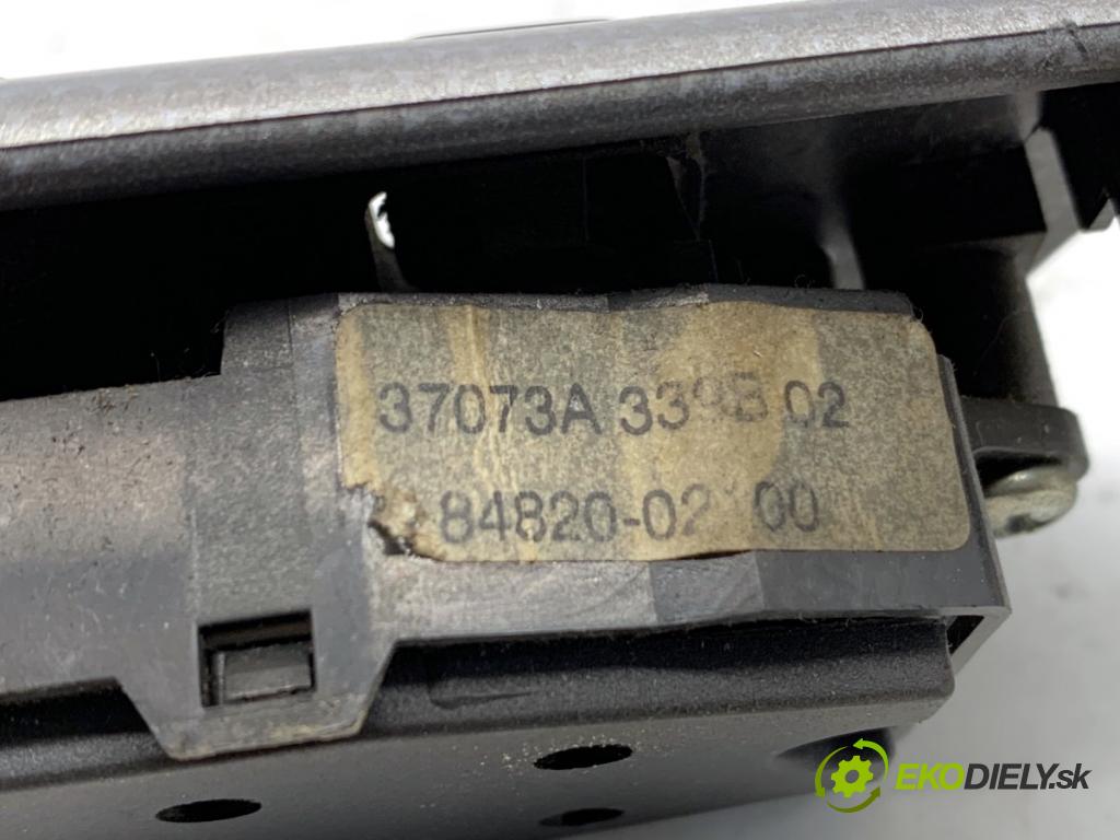 TOYOTA COROLLA E12 liftback 2003 81 kW 1.6 VVT-i (ZZE121_) 1598 Prepínač okien 84820-02100 (Prepínacie páčky pod volantom)