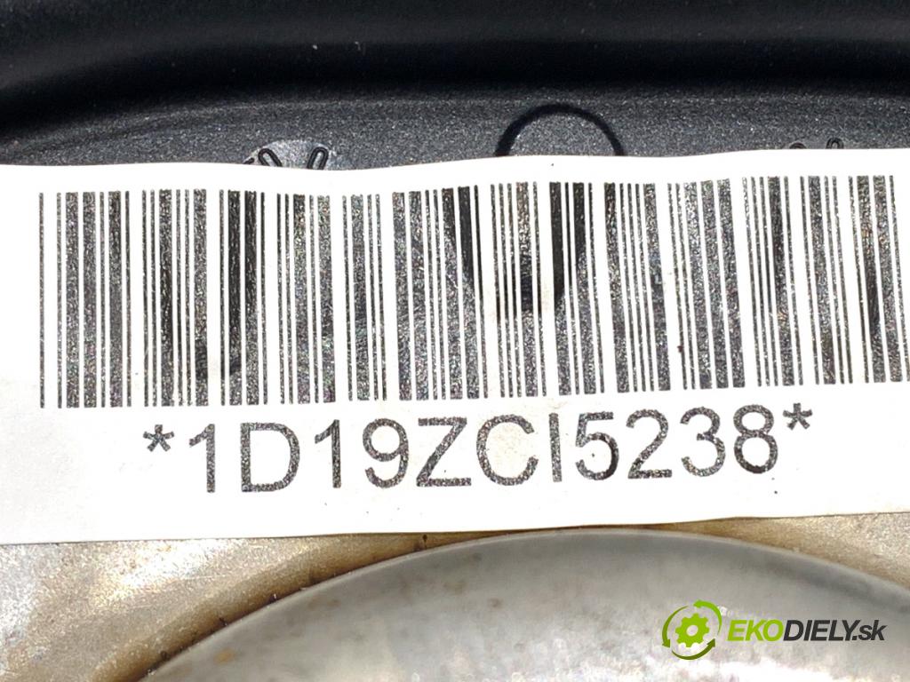 TOYOTA YARIS III liftback 2016 73 kW 1.3 (NSP130_) 1329 AirBag volantu 45019-0D420 (Airbag)