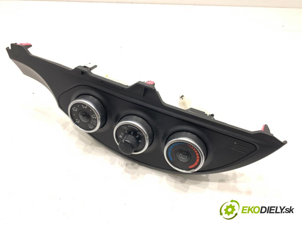 TOYOTA YARIS III liftback 2016 73 kW 1.3 (NSP130_) 1329 Panel ovládania kúrenia 55406-0D390 (Prepínacie páčky pod volantom)