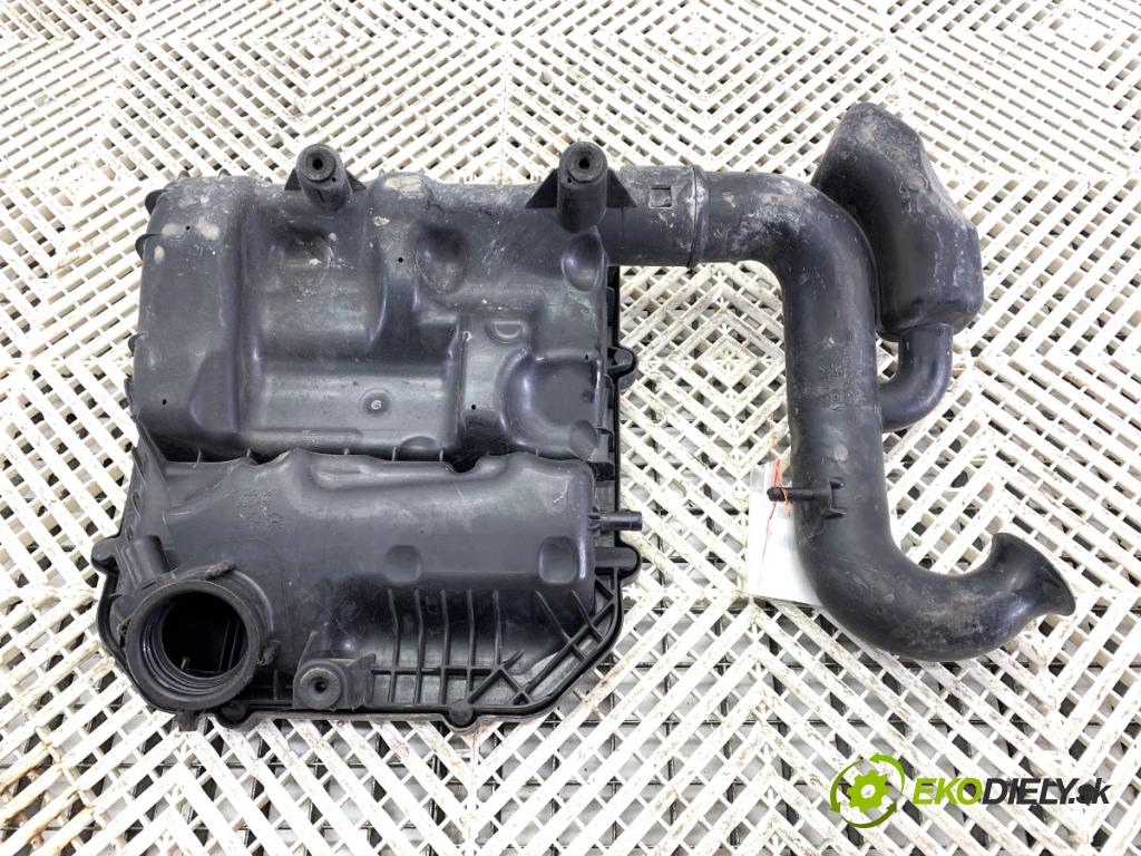 VW UP! liftback 2013 44 kW 1.0 999 Obal filtra vzduchu 04C129611J (Obal vzduchového filtra)