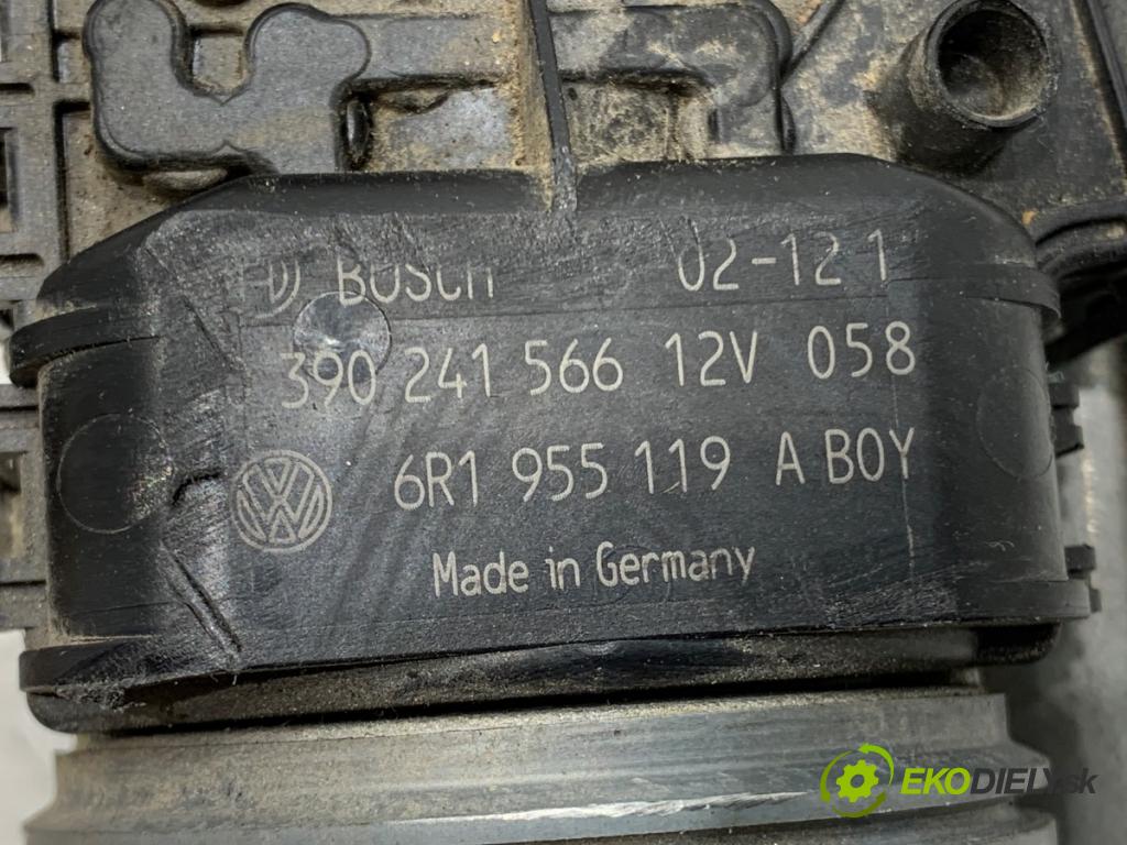VW UP! liftback 2013 44 kW 1.0 999 Mechanizmus stieračov predný 1S1955023C (Motorček stieračov predný)